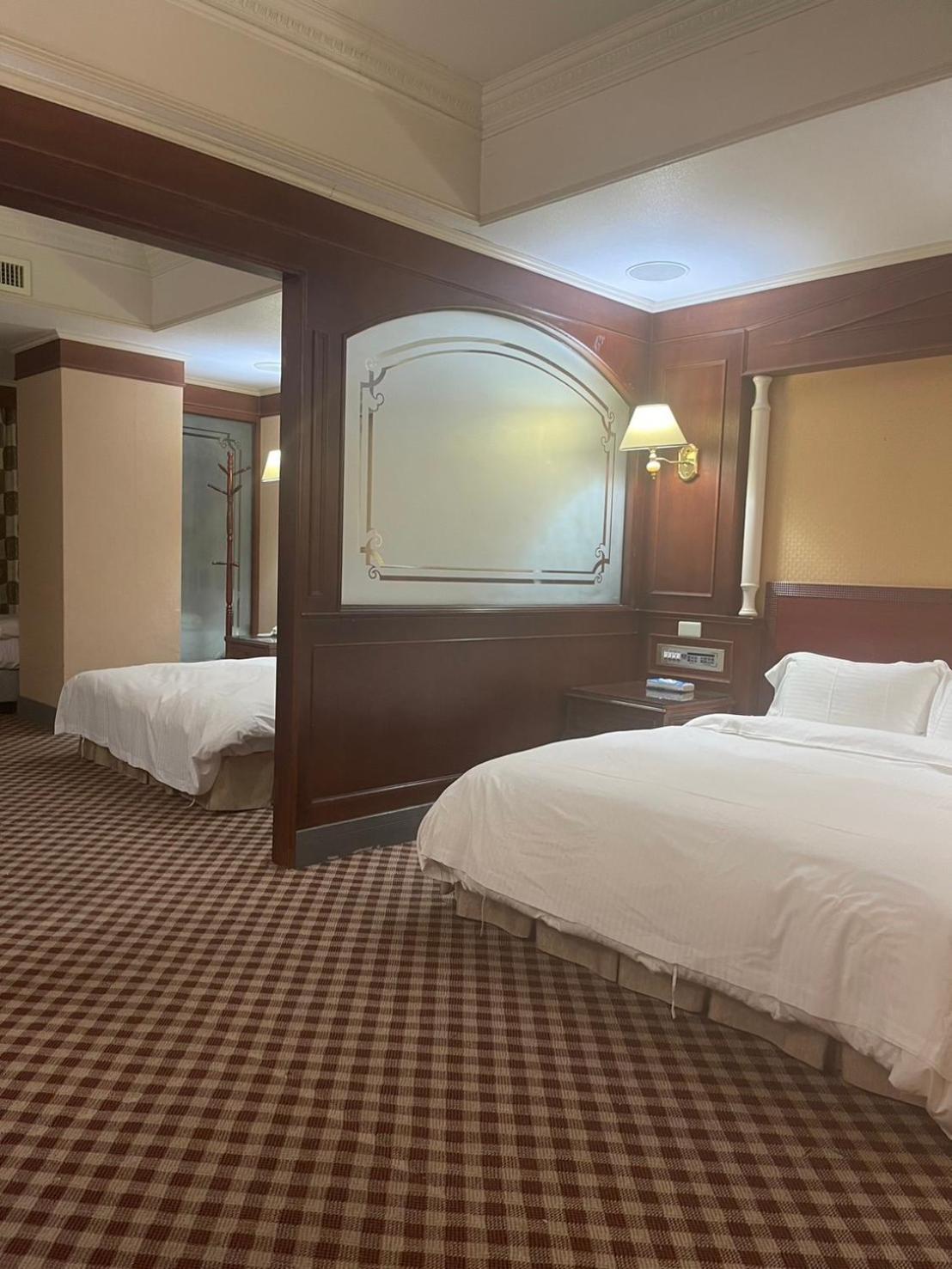 Duke Business Hotel Taojüan Kültér fotó
